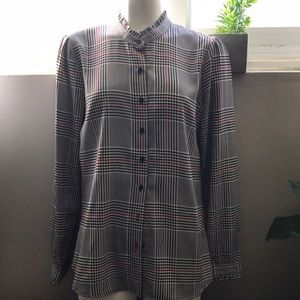 Beautiful Button-down blouse print fuchsia black and white